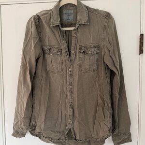 American Eagle Dusty/Hunter Green Cozy button-down with Chest pockets